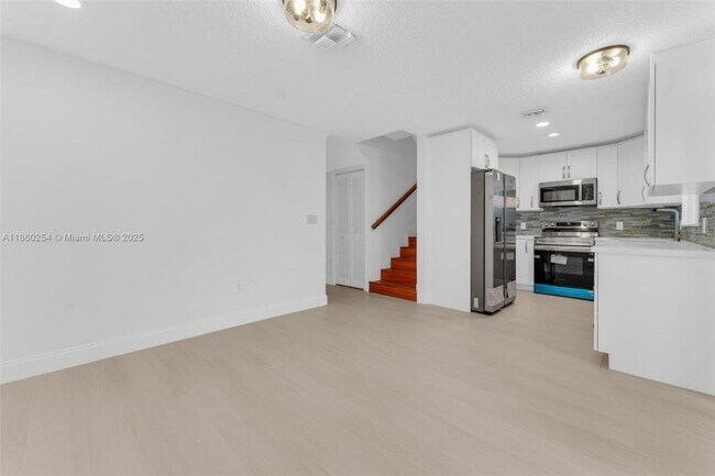 Foto del edificio - 7640 NW 182nd Terrace