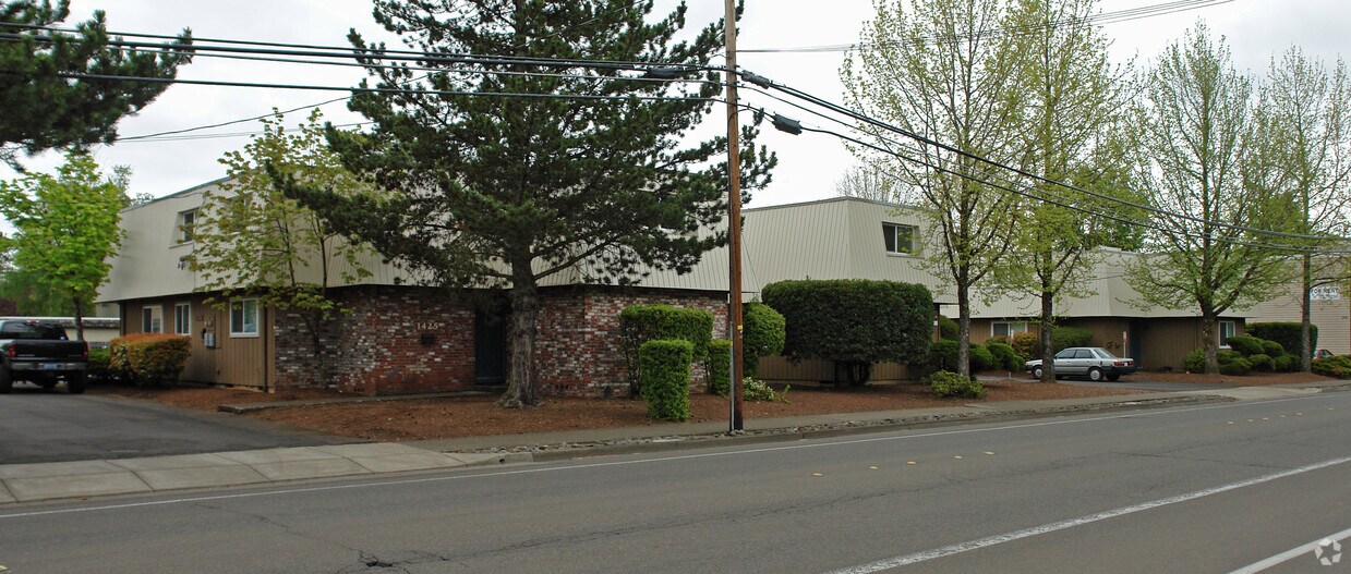 Foto del edificio - 1405-1435 NW Kings Blvd