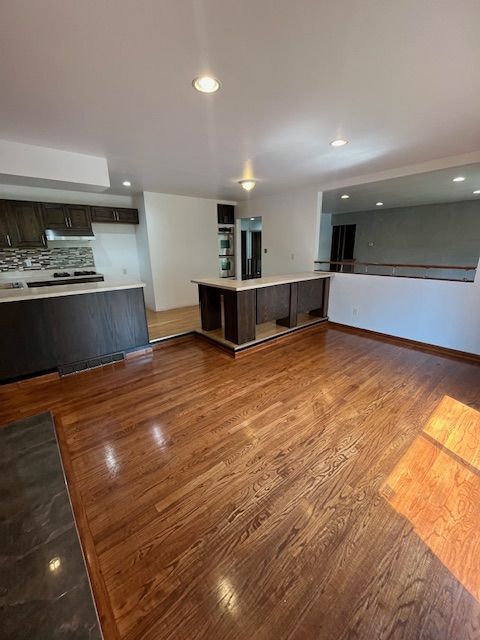 Foto del edificio - 27030 Berkshire Dr
