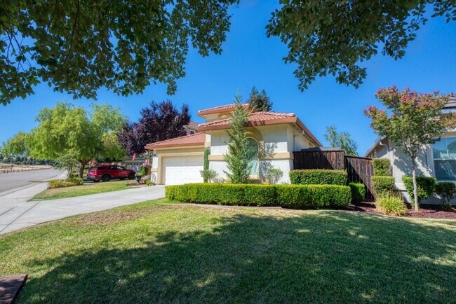 Foto del edificio - Amazing Large 3 Bedroom 2 Bathroom Home for Lease in Patterson