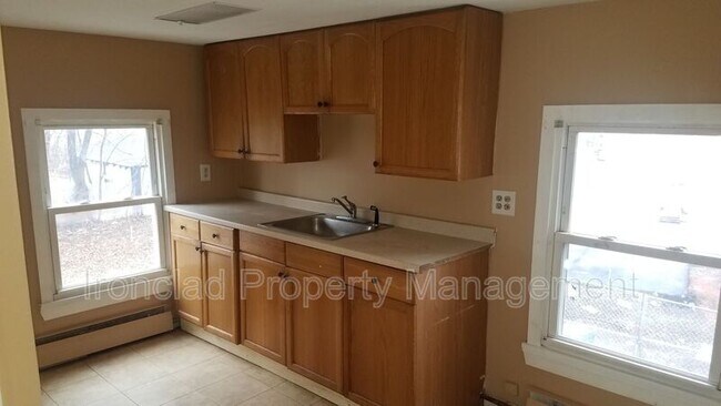 Foto del edificio - 108 Main Street Extension