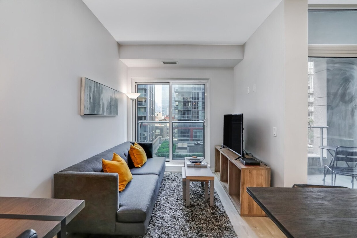 Primary Photo - 208 Adelaide St W