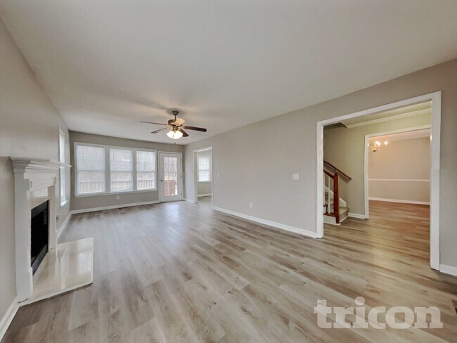 Building Photo - 4 Stratus Ln