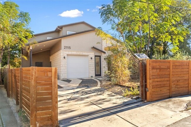 Building Photo - 2115 Uphill Ln