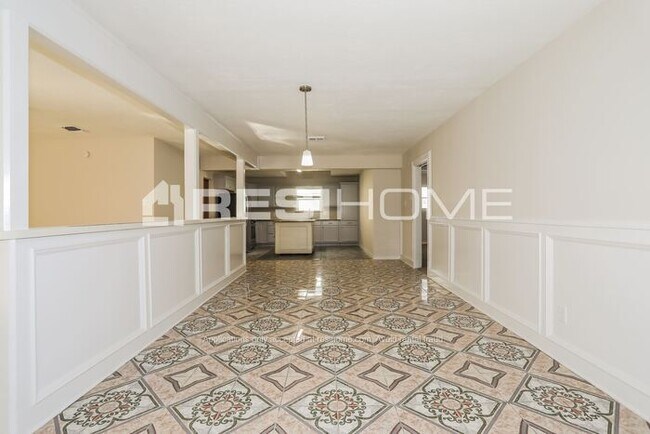 Foto del edificio - 218 Meadowlink Street
