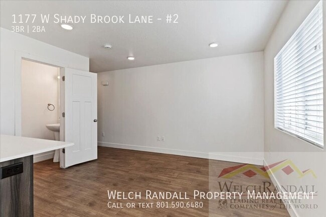 Building Photo - 1177 Shady Brook Ln S