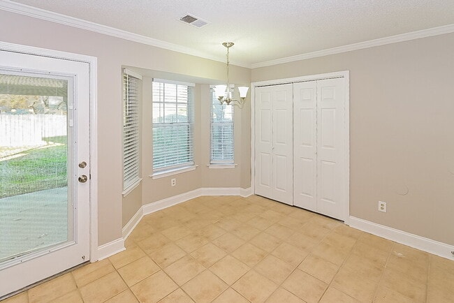 Building Photo - 9846 Riggan Dr