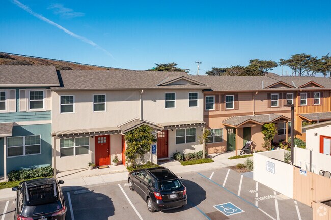 Building Photo - 3039 Marina Drive - Marina