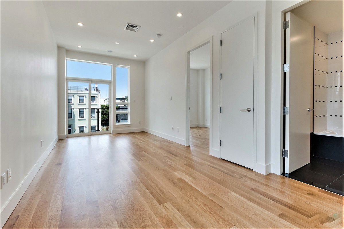 Foto principal - 825 Dekalb Ave