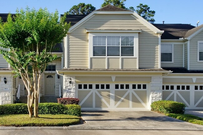 Building Photo - 13600 Breton Ridge St