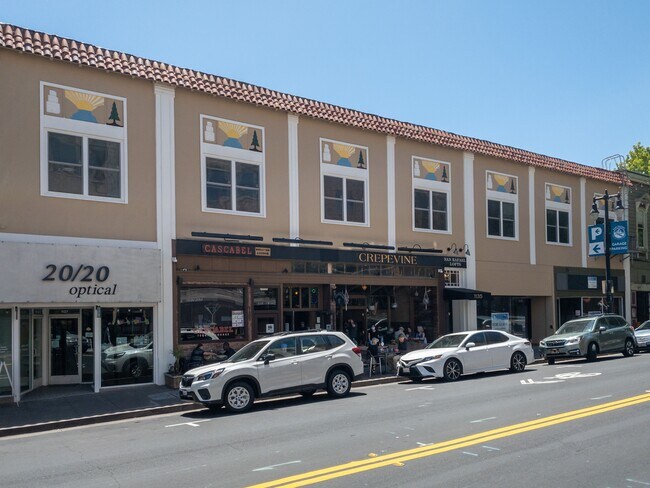 Frente - 1135 4th St