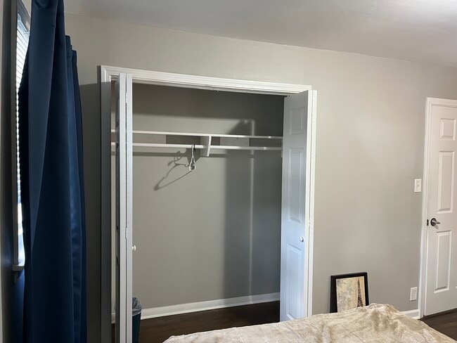 Reach In Closet - 6140 Hillandale Dr