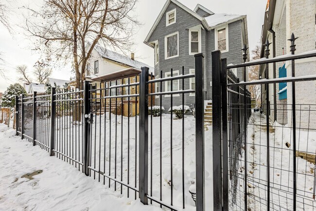 Foto del edificio - 420 N Lockwood Ave