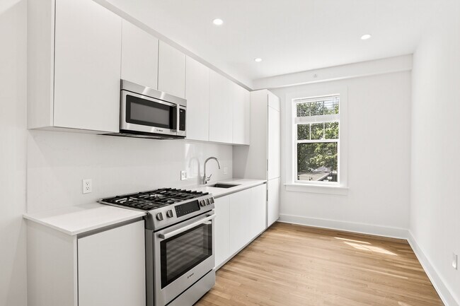 Foto del edificio - 56 Frost St