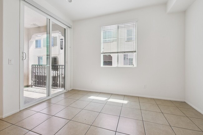 Building Photo - 141 Eureka Pl