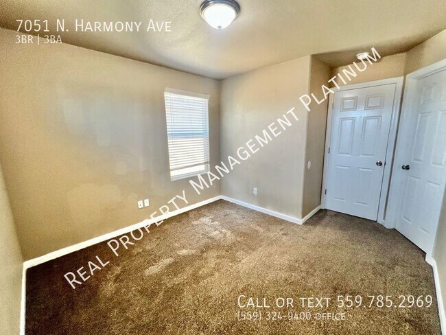 Foto del edificio - $2,250 Herndon & Marks, 3 Bedroom 2.5 Bath...