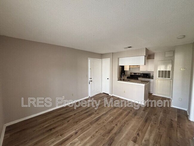 Foto del edificio - 2550 N Alafaya Trail