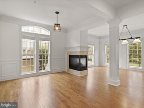 Building Photo - 7980 Vigne Ct