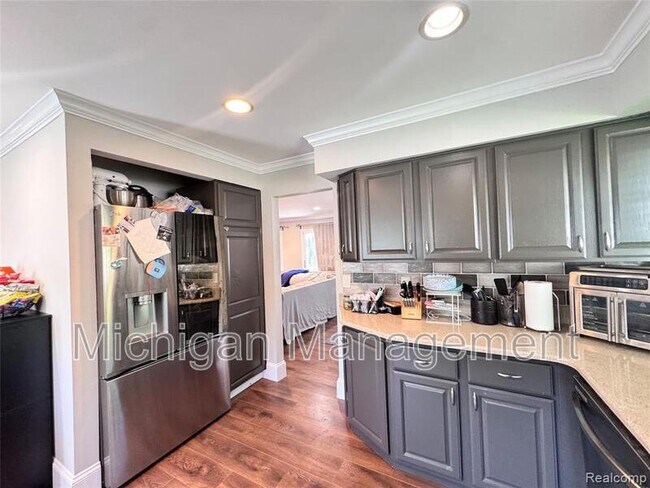 Foto del edificio - 5203 Forestdale Ct