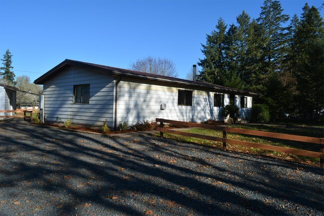 Building Photo - 72789 Shoestring Rd