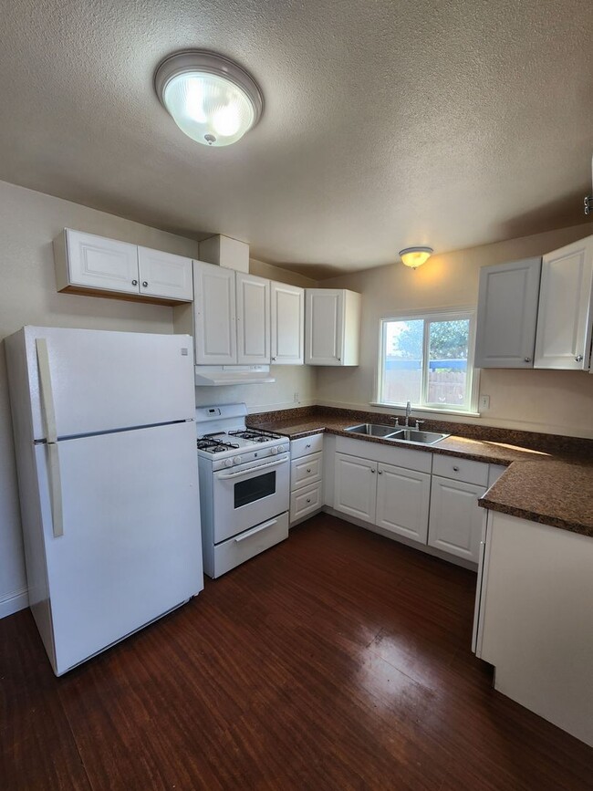 Building Photo - Comfortable 2 Bed, 1 Bath Home in Grover Beach