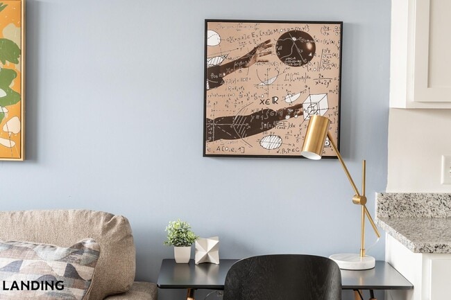 Building Photo - 210 W 5th Ave