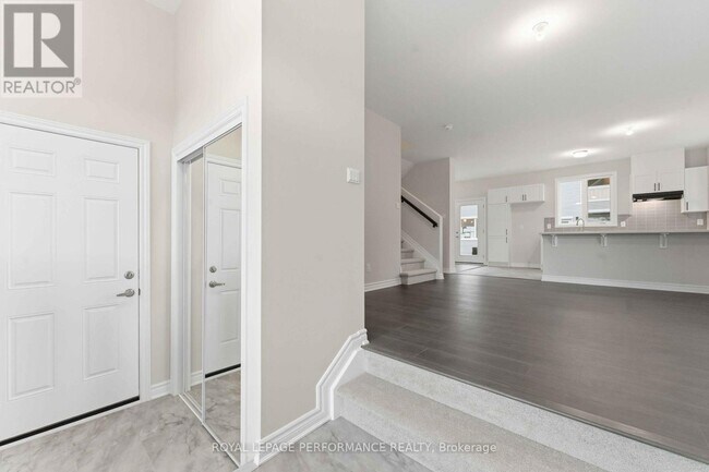 Photo du bâtiment - 182 Ryan Reynolds Wy