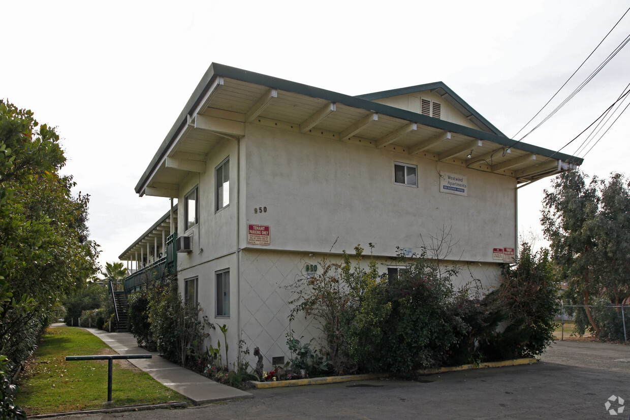 Primary Photo - Westwind Apartments