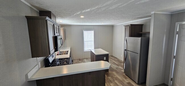 Building Photo - 206 Magnolia Pl