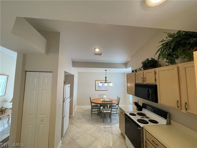 Foto del edificio - 440 Wiggins Lake Ct