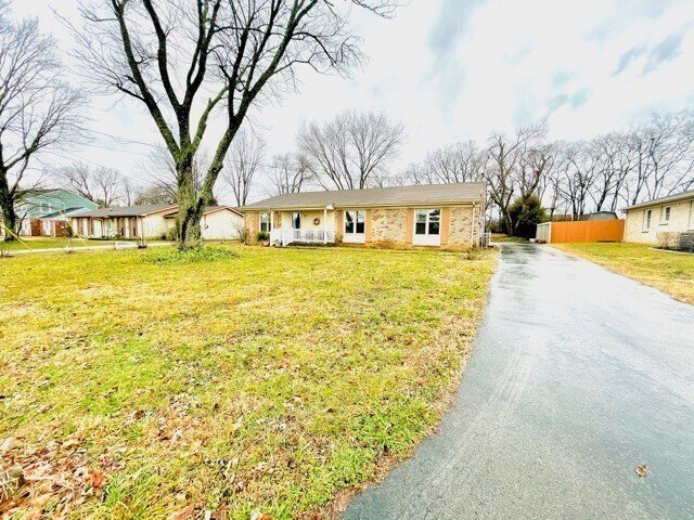 Building Photo - 4852 Cascade Dr