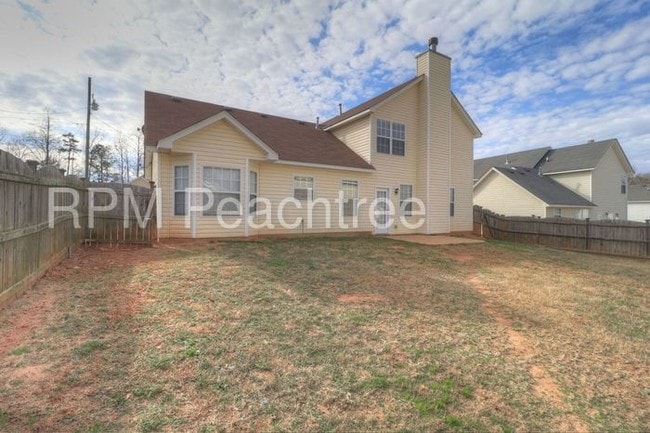 Building Photo - 555 Cherry Branch Ln
