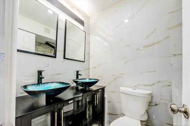 Foto del edificio - 1218 E 84th St