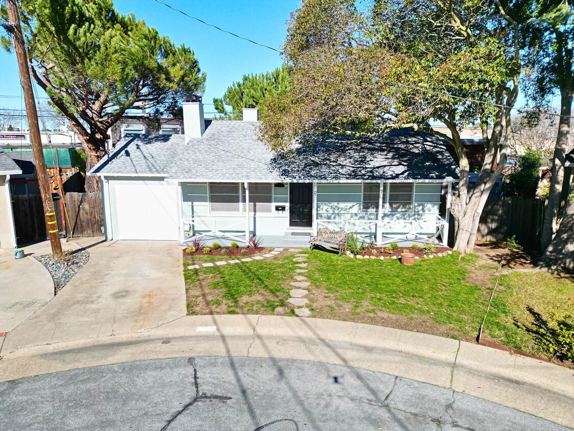 Primary Photo - 2601 Garfield St