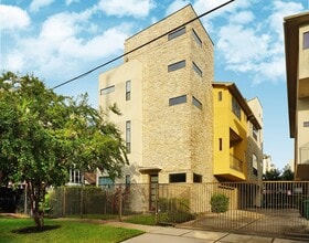 Building Photo - 4611 Austin St