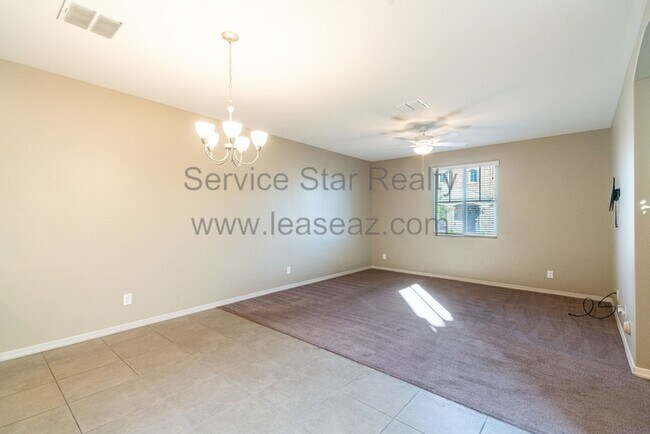 Building Photo - 2608 S Quaintance St