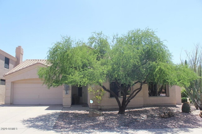 Building Photo - 9817 E Pine Valley Rd