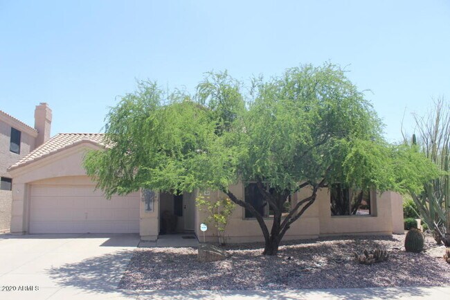 Foto del edificio - 9817 E Pine Valley Rd