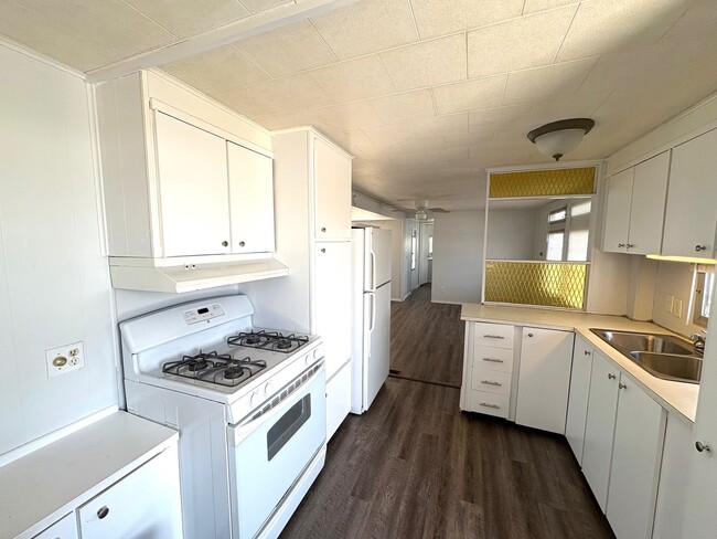 Photo - Updated 2Bed/1Bath Mobile Home for Rent! S...