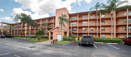 Building Photo - 701 SW 142nd Ave