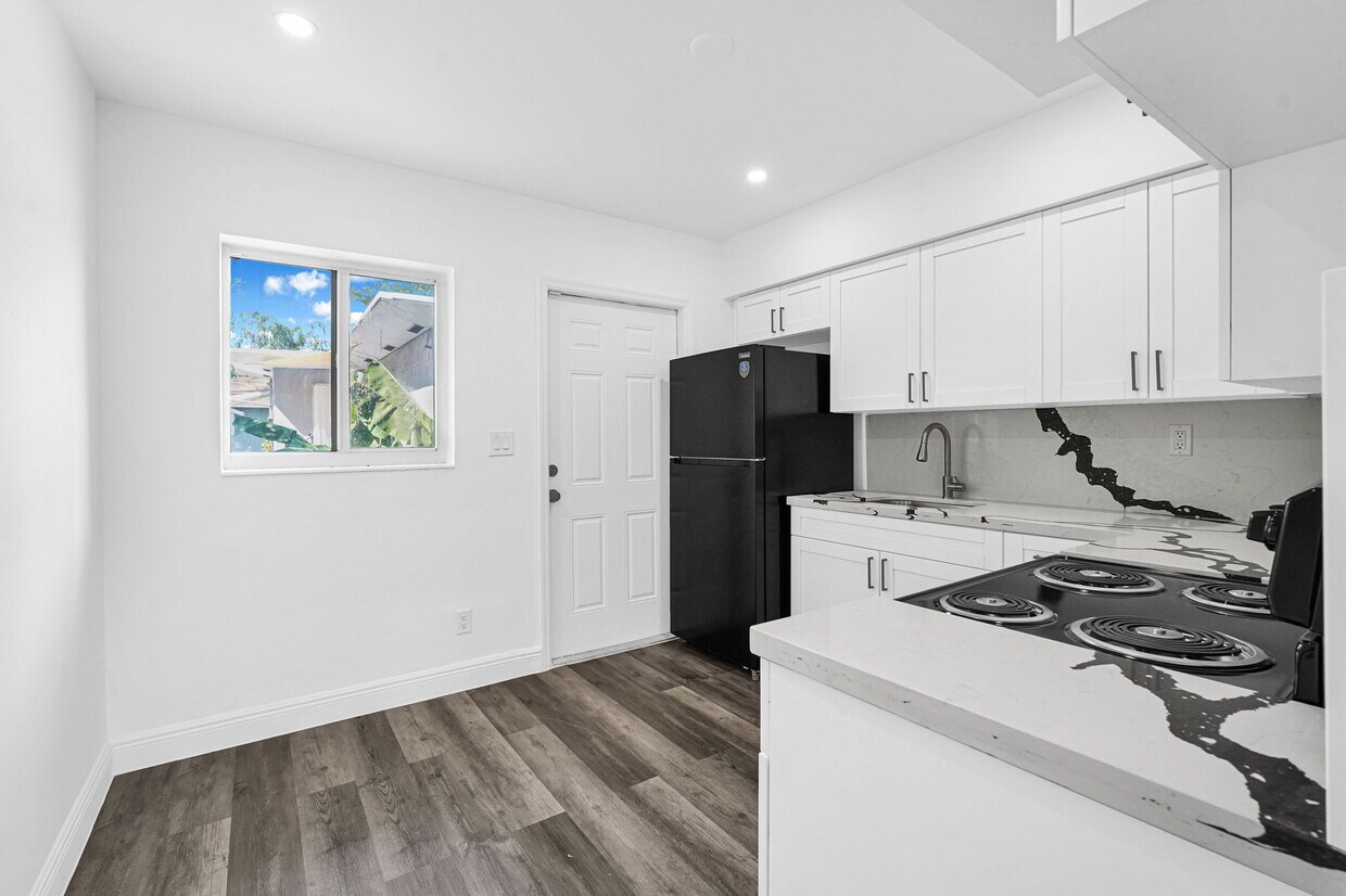 Foto principal - 2212 Roosevelt St