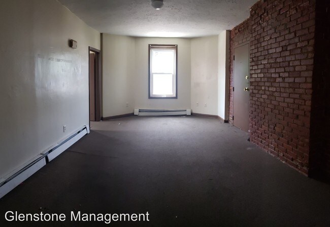 Building Photo - 114 Mather St