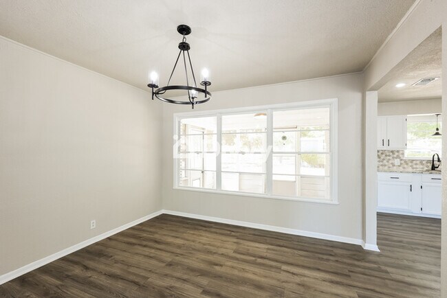 Foto del edificio - 2507 Tillie Dr, San Antonio, TX 78222