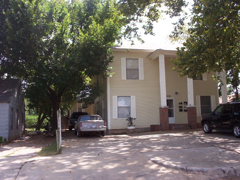 Building Photo - 326 SW 38th St