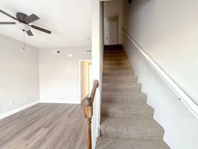 Foto del edificio - 107 Westfield Ct