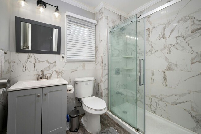 Foto del edificio - 180 Littleton Rd