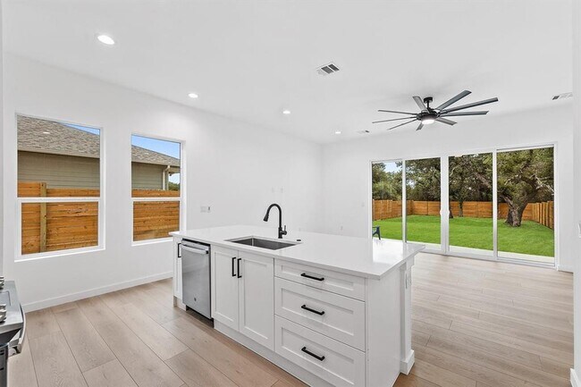 Foto del edificio - 21508 Twain Cove