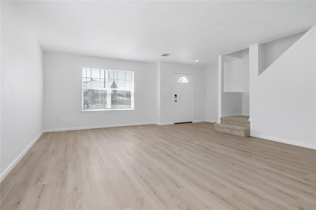 Foto del edificio - 1316 Greenleaf Ct