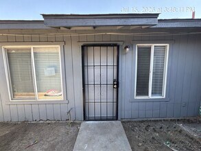 Building Photo - 388 Crestwood Ave