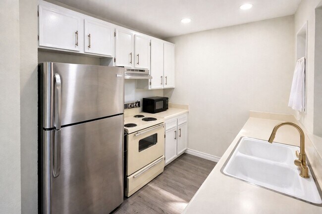 Foto del edificio - 2920 Briarwood Rd